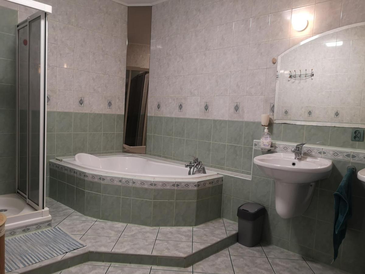 Appartement Apartament Nad Potokiem Wrzosowka à Jelenia Góra Extérieur photo